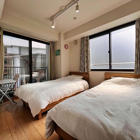 Gamadas Bld Tokyo Luaran gambar